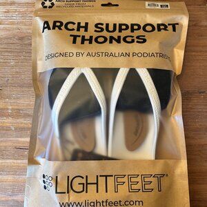 LIGHTFEET Arch Support Thongs - Size 8 Womens - White - NEW